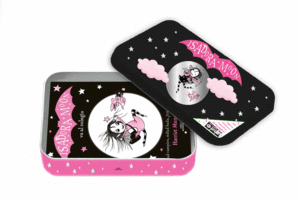 ISADORA MOON UN COFRE MÁGICO CON 3 HISTORIAS DE ISADORA MOON (¡INCLUYE PEGATIN